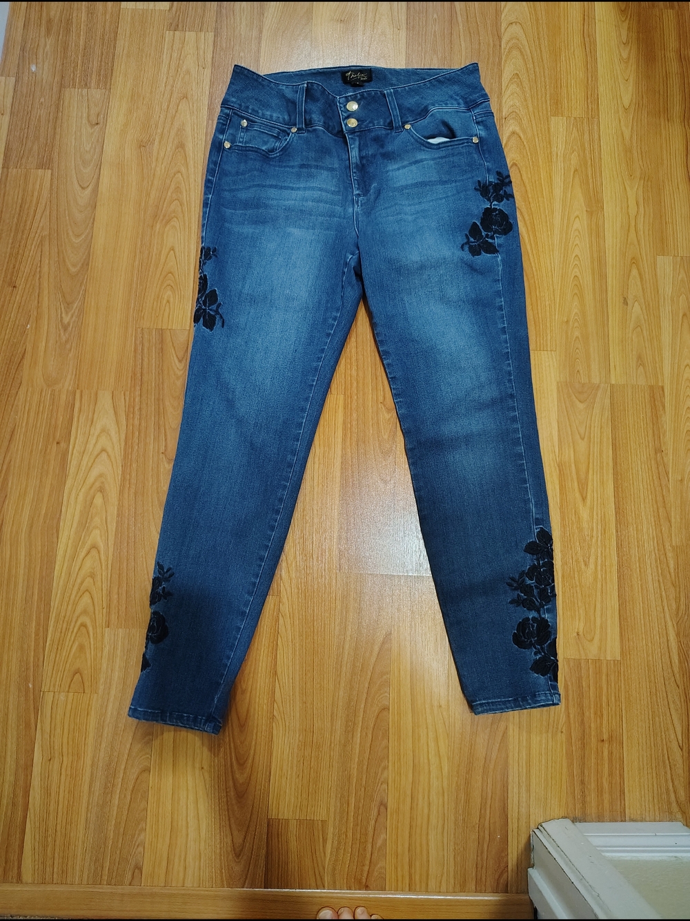 Thalia Sodi Blue Jeans with Black Floral Embroidery